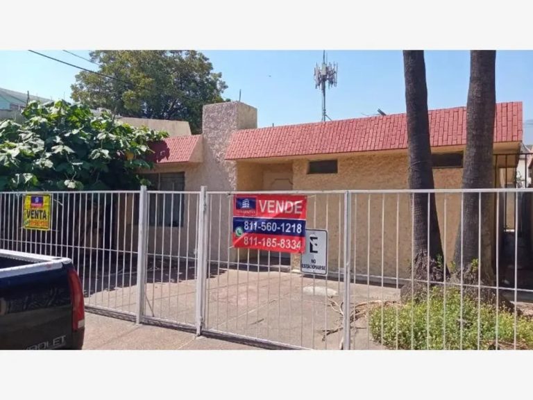 Casa en Venta en Mitras Centro, Monterrey, Nuevo León