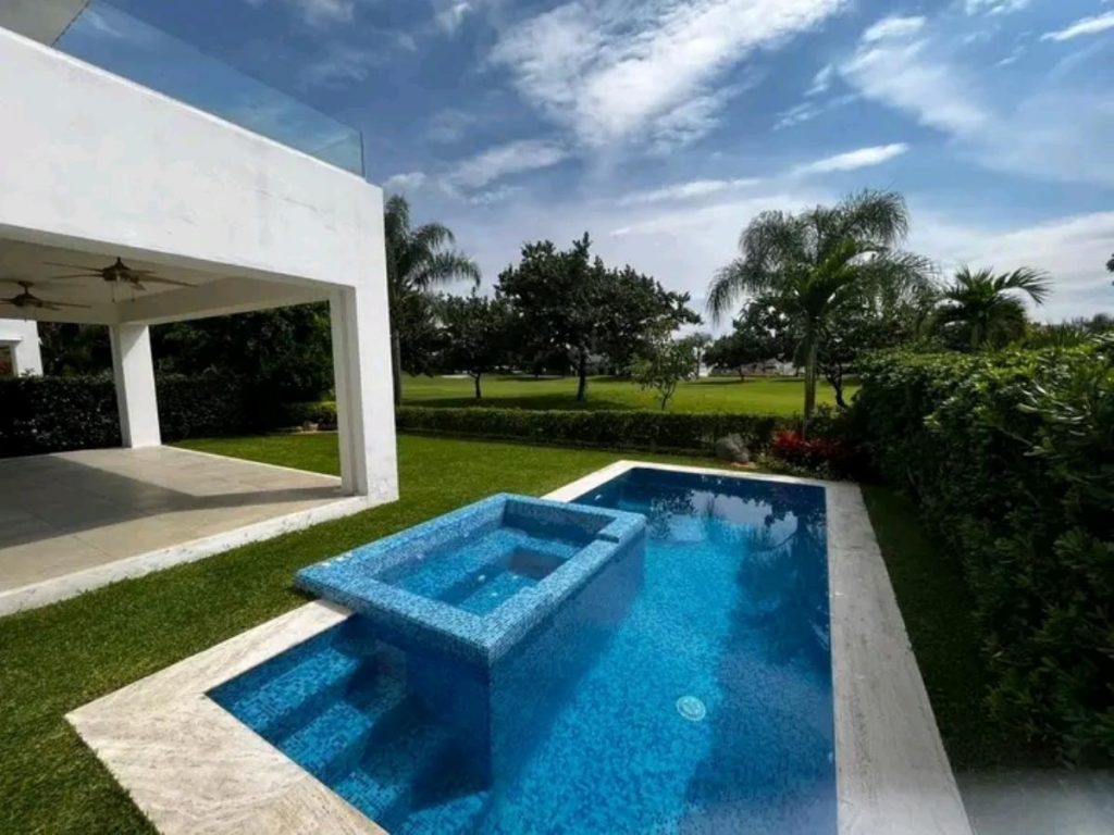 Casa en Venta en Paraiso Country Club Emiliano Zapata Morelos 4