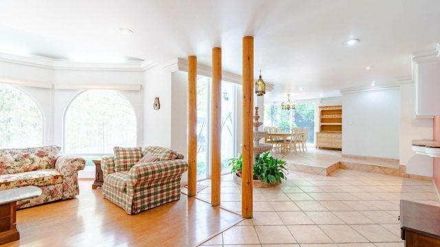 Casa en Venta en Santa Cruz del Monte Naucalpan de Juarez Mexico 5