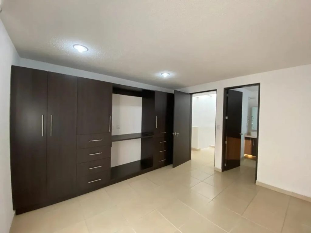 Casa en Renta en El Mirador El Marques Queretaro 2