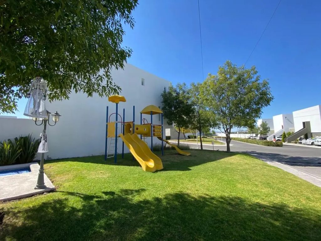 Casa en Renta en El Mirador El Marques Queretaro 6