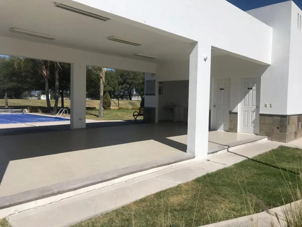 Departamento en Renta en Paseos del Bosque Corregidora Queretaro 2