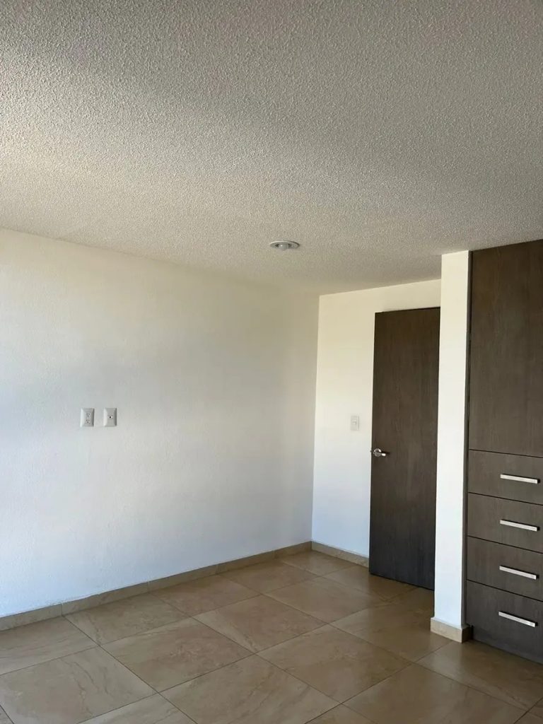 Departamento en Venta y Renta en Residencial el Refugio Queretaro Queretaro 2