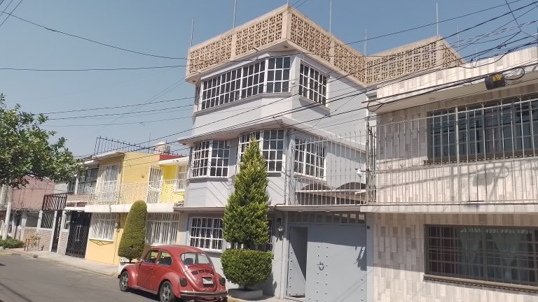 San Juan de Aragón 4a sección CDMX 4 niveles 4 recámaras