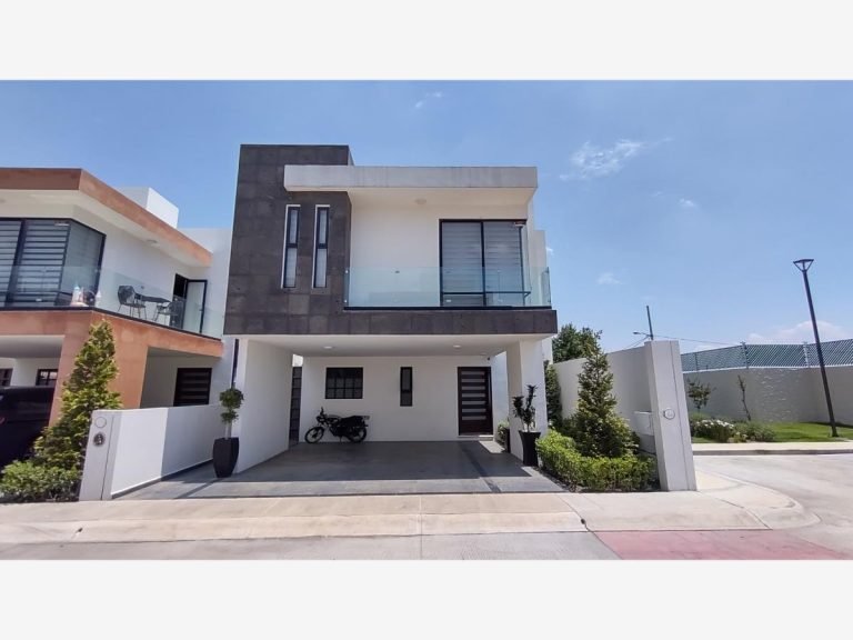 Casa en Renta en San Pedro Cholula, Ocoyoacac, México