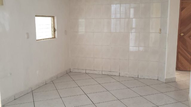 En-Venta-Bonita-Casa-Habitacional-de-5-Recamaras-Fracc-San-Roque-Tuxtla-Gutierrez-Chiapas-3