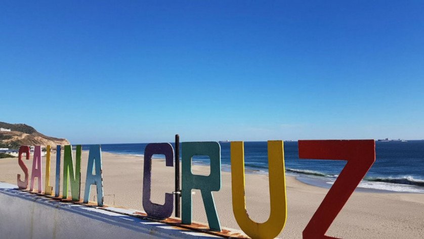 LETRAS-SALINA-CRUZ-CON-PLAYA