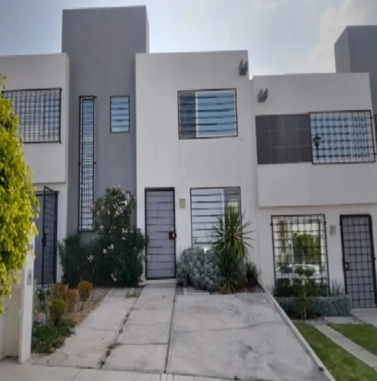 Casa en venta en Lomas del Pedregal . en Galaxia La Calera