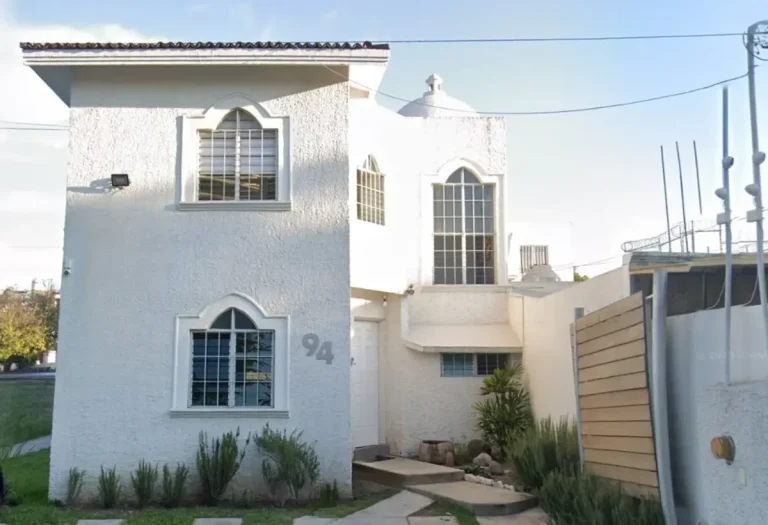 Casa en Venta en Colinas de Santa Barbara, Colima, Colima