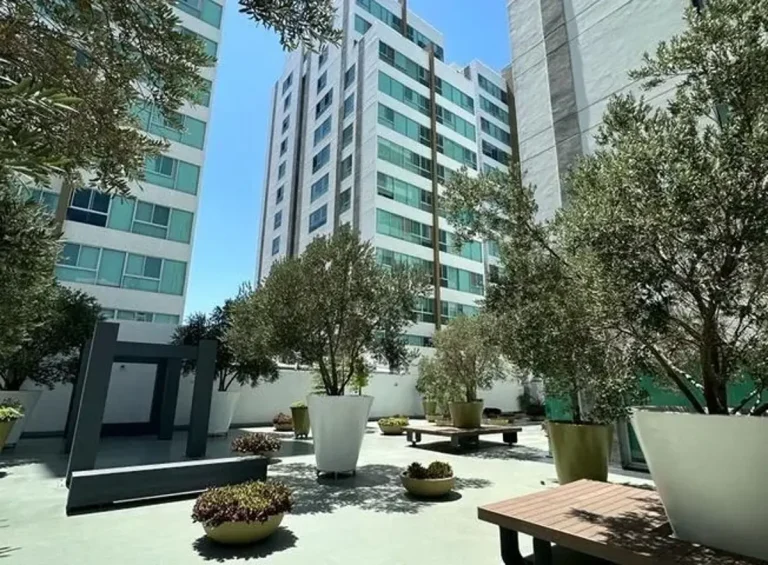Departamento en RENTA, ONE URBAN LIFE, recien casados, rommies por zona Financiera, Av. López Mateos, Guadalajara, Jalisco