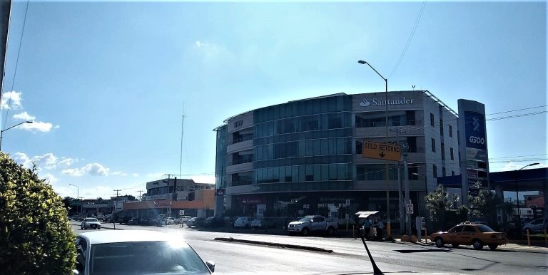 OFICINAS EN RENTA EN OAXACA, 120 m2, ZONA COMERCIAL – COORPORATIVA DE AV. UNIVERSIDAD, 2ª PLANTA EDIFICIO.