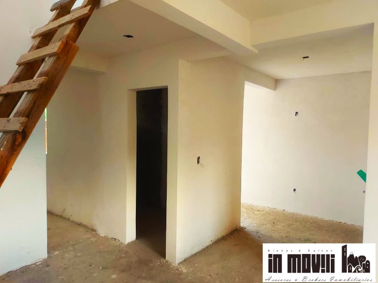 CASAS EN VENTA EN OAXACA, SAN SEBASTIAN TUTLA, OBRA GRIS, PRECIO DE OPORTUNIDAD, 4 RECAMARAS.