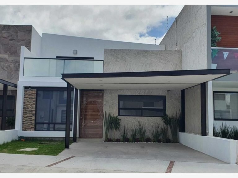 EN VENTA CASA DE LUJO. EXCELENTES ACABADOS