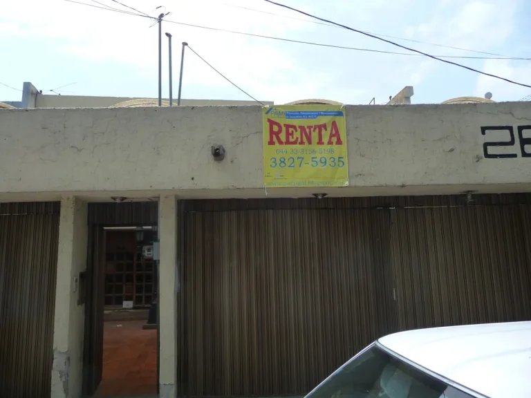 Casa en Renta en Bosques de La Victoria, Guadalajara, Jalisco