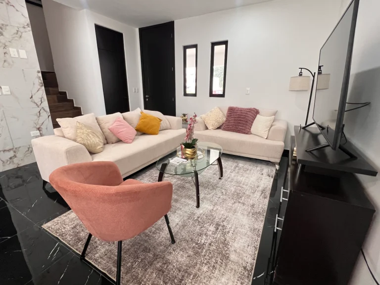 Casa en RENTA amueblada en renta en zona country Villahermosa