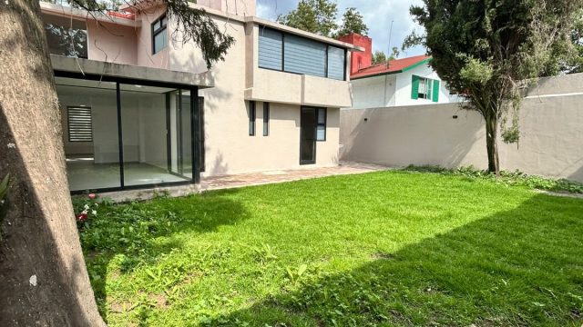 581687462_25634634336192061_1394709421496261363_n