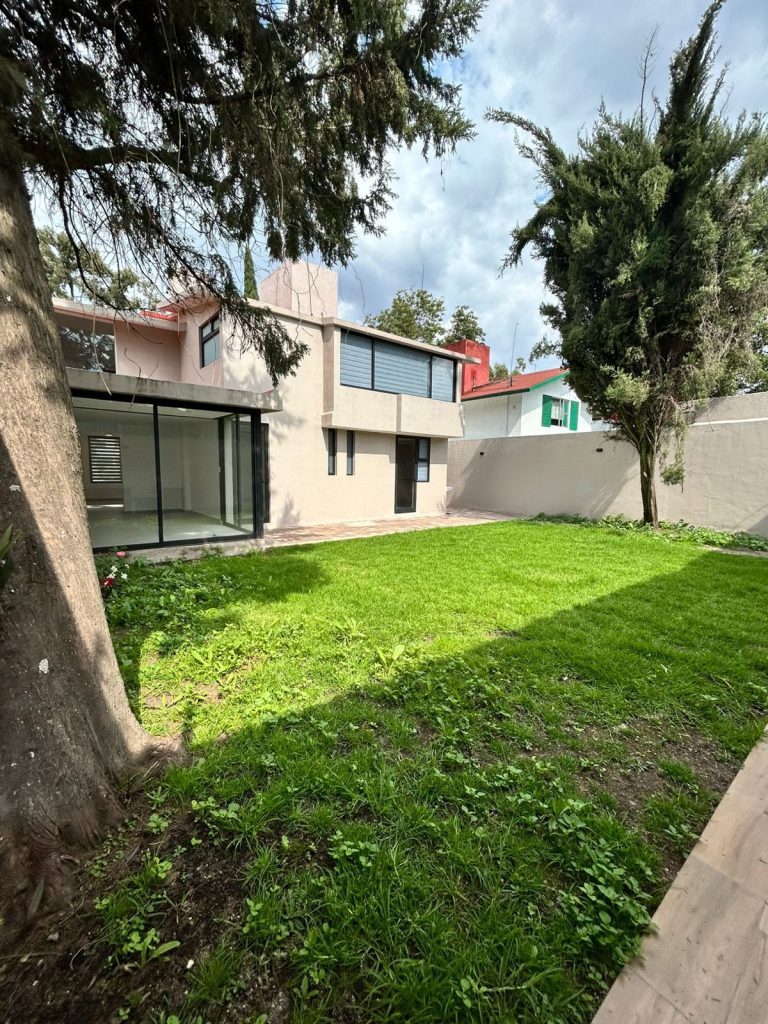 581687462_25634634336192061_1394709421496261363_n