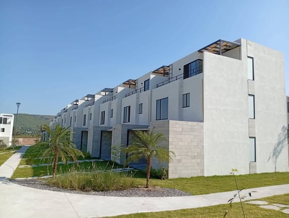 583234162_122193980666333629_732511187144966279_n