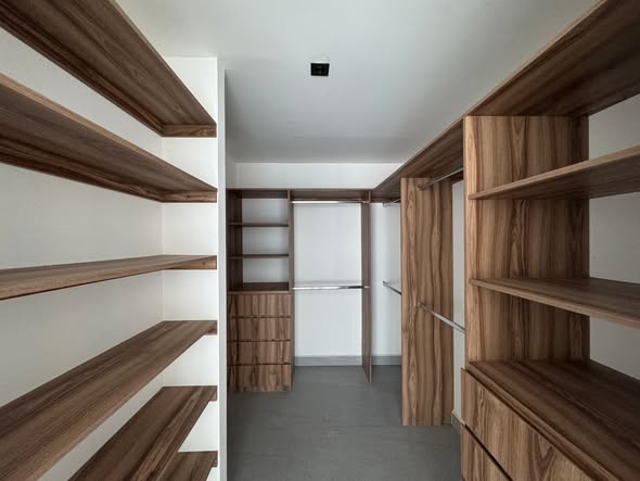 585276959_2022465785152408_2616818016099930559_n