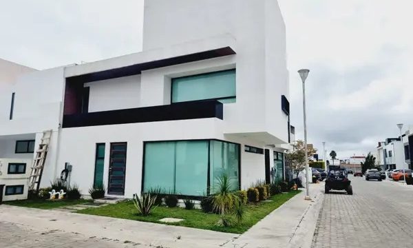 CASA-CONCEPTO-DUPLEX-EN-VENTA-EN-ZONA-PLATEADA-PACHUCA-1
