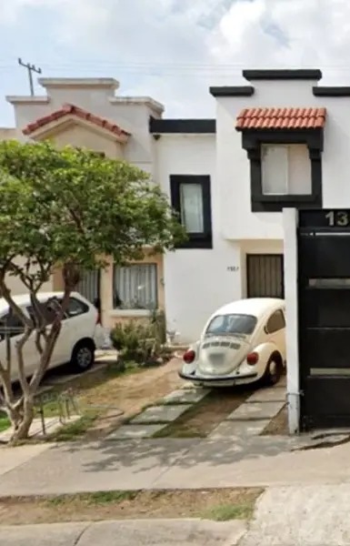 EN-REMATE-CASA-en-VENTA-Av.-camino-mozarabe-1307-coyula-45410-coyula-jalisco-mexico-1