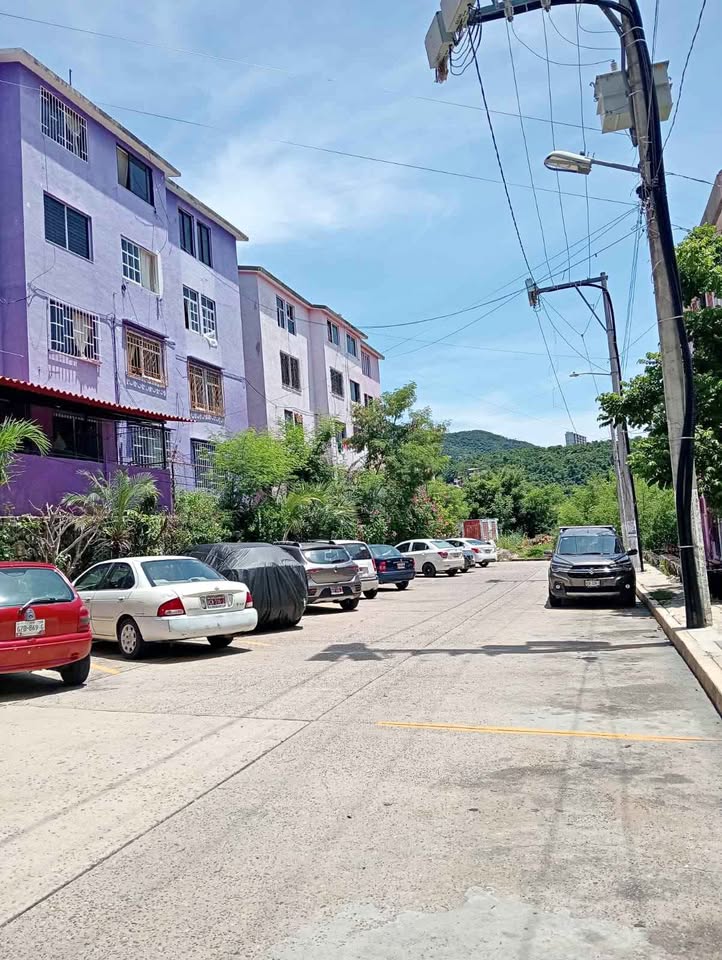 561341200_1884848718910035_1232391700382504650_n-1