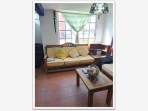 Casa-en-Venta-en-Claustros-de-San-Miguel-Cuautitlan-Izcalli-Mexico-2