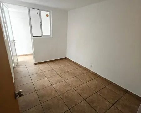 depa-en-renta-planta-baja-frente-a-zoo-Gdl-2-habitaciones-1-wc-1-cajon-est-4