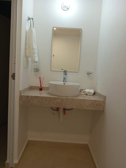 611718740_2065892190864304_8339213776314820275_n