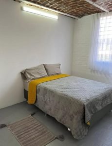 EN RENTA habitacion amplia $7,500 con cama matrimonial Guadalajara Jalisco