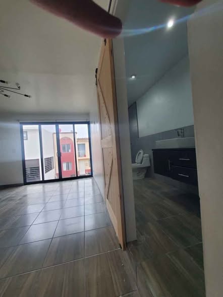 660532946_10162069002376883_475003624973248951_n