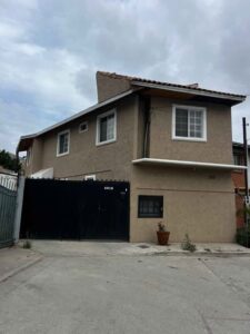 CASA EN RENTA RECIÉN REMODELADA EN COLONIA EL MURÚA, TIJUANA