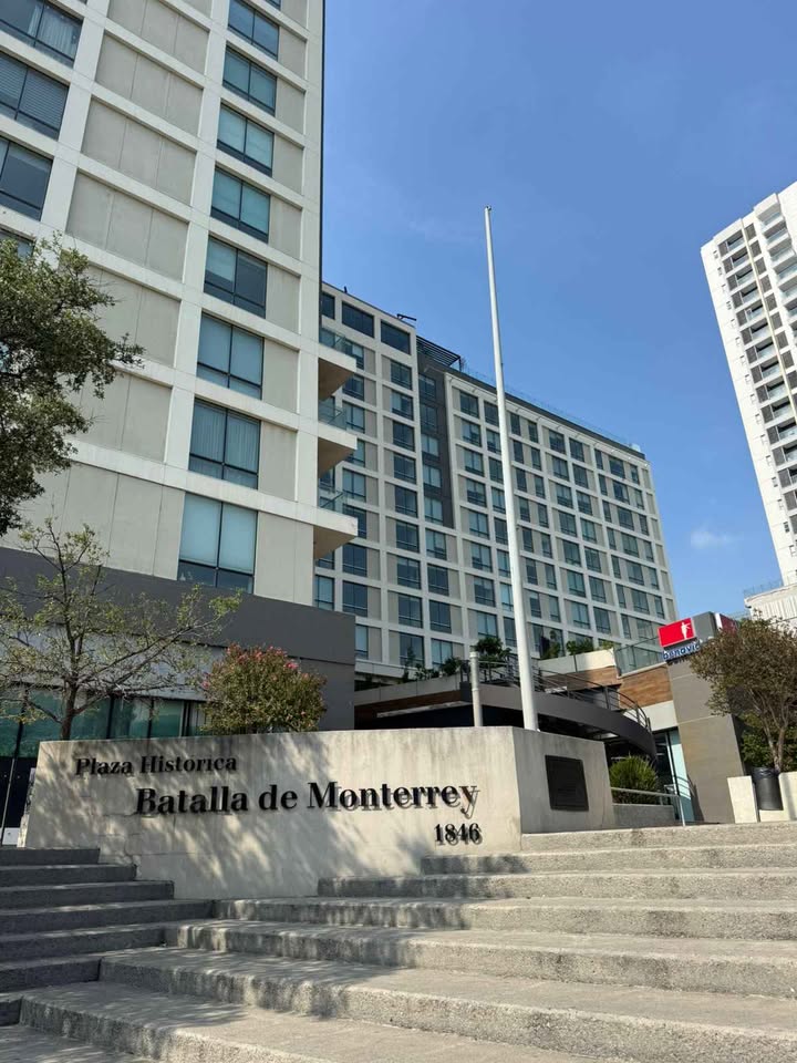 669662788_2097684444490069_5913783894156263541_n