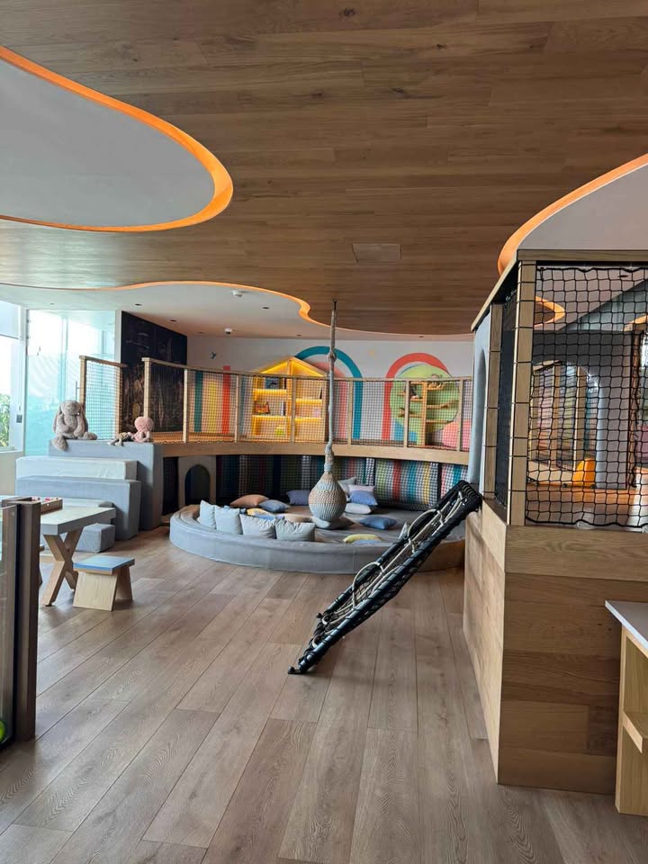 671666844_2097684301156750_909813751454111078_n