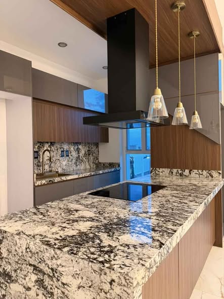 676901081_10173883328970462_8300007890585081890_n