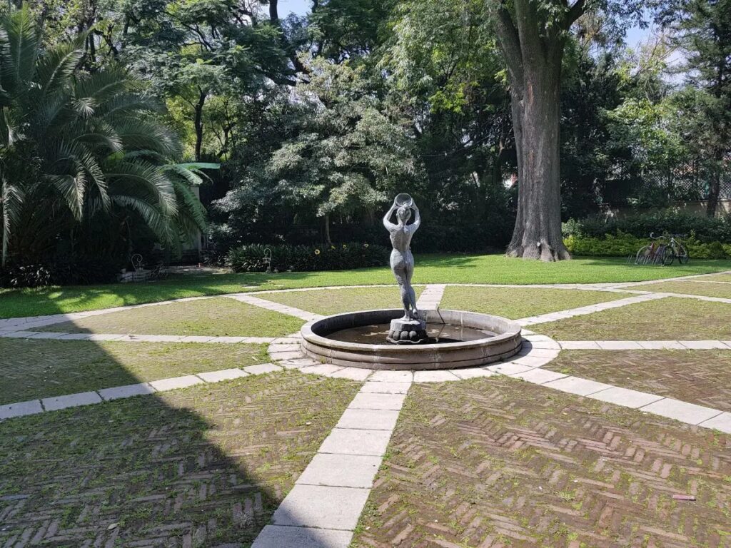 Casa-en-Venta-Coyoacan-a-unas-cuadras-del-centro-de-Coyoacan-12