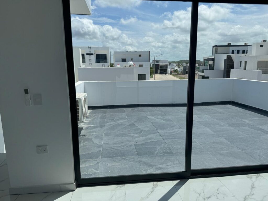 IMG-20250922-WA00301