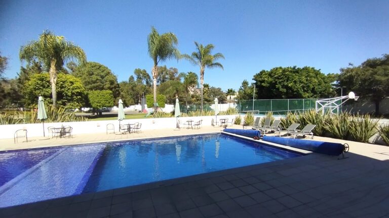 Casa Nueva en Venta en Arbolada Bosques de Santa Anita, Tlajomulco. 236 Mts.
