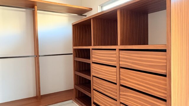 Closet-3