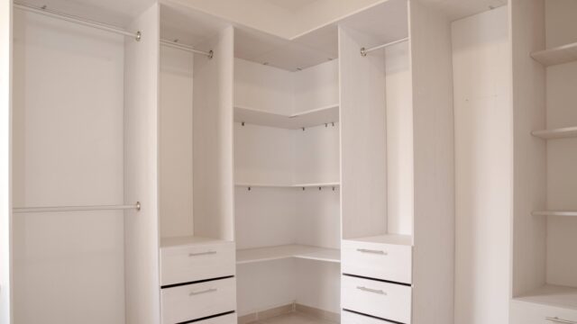 Depa-Pam-Walking-closet