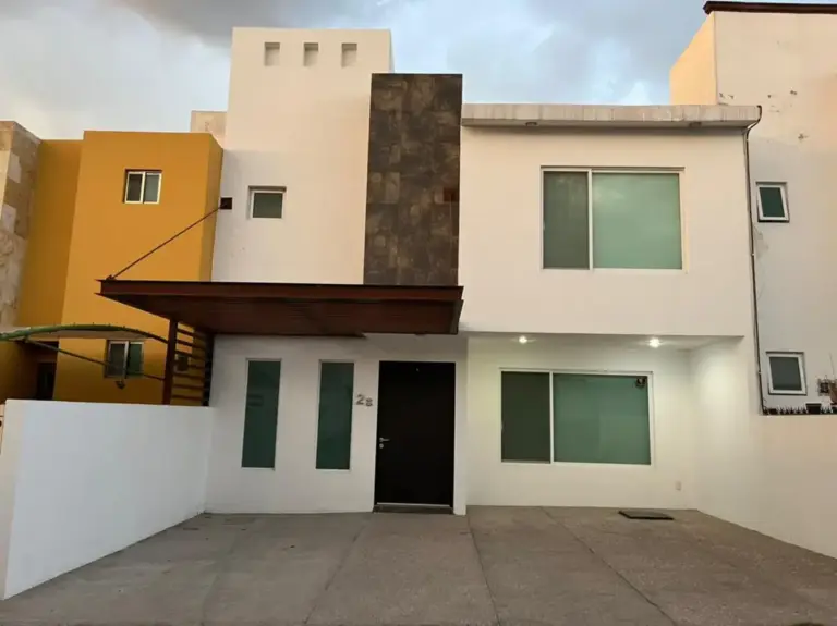 Casa en Renta en El Mirador, Querétaro: Ubicación Estratégica y Comodidades Modernas, El Marques, Queretaro