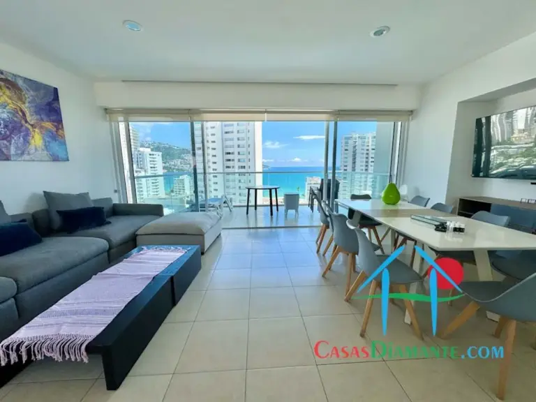Departamento en VENTA 3 recámaras y terraza con vista parcial al mar Acapulco, Gro.