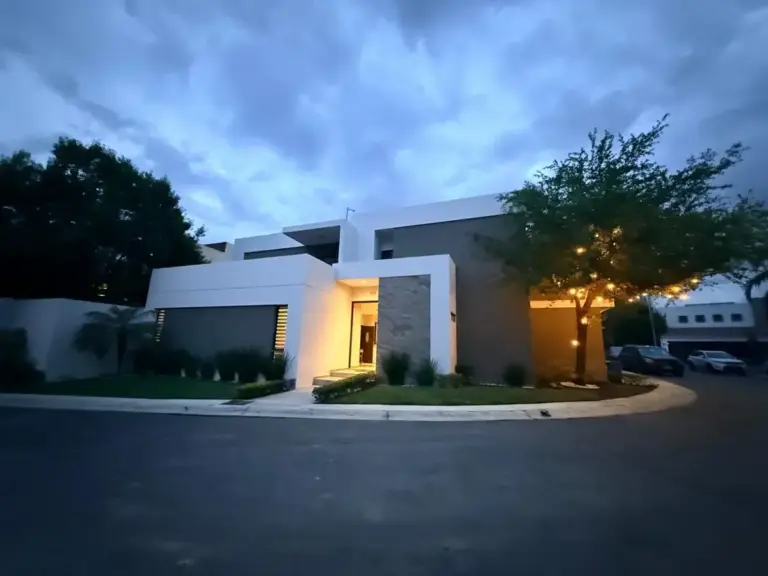 Residencia Casa en Renta en Fracc Club Carolco, Monterrey, Nuevo Leon