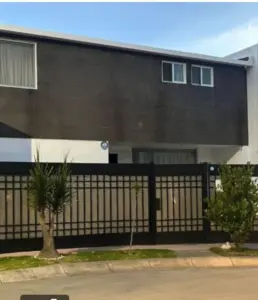 Casa en Venta en Lomas Verdes, Naucalpan de Juárez – Amplia Residencia con Garage y Seguridad