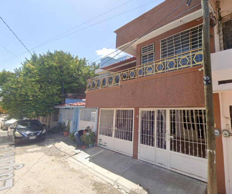Casa habitacion en VENTA de 2 niveles, 4 Rec en fraccionamiento Montebello, Tuxtla Gutierrez, Chiapas
