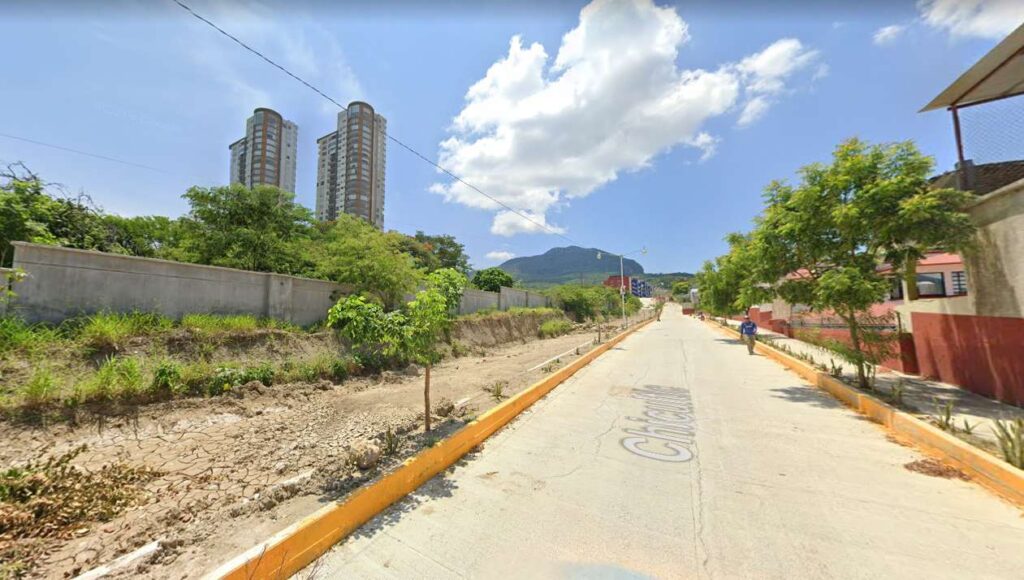 Lote-en-Venta-Fracc-Colina-Universidad-2
