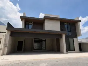 CASA en VENTA, RESIDENCIA EN SIERRA ALTA 9o Sector Monterrey Nuevo Leon