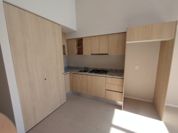 En RENTA Departamento de DOBLE ALTURA con 2 Recamaras, amplio y moderno Andares Guadalajara Jalisco