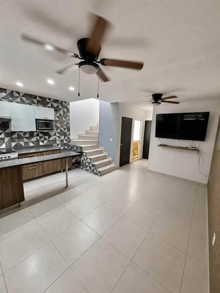 CASA EN RENTA DENTRO DE COTO PRIVADO, Alamo Industrial, Guadalajara, Jalisco