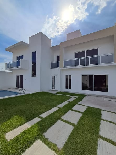 CASA EN VENTA EN CUAUTLA CON ALBERCA…!!!!